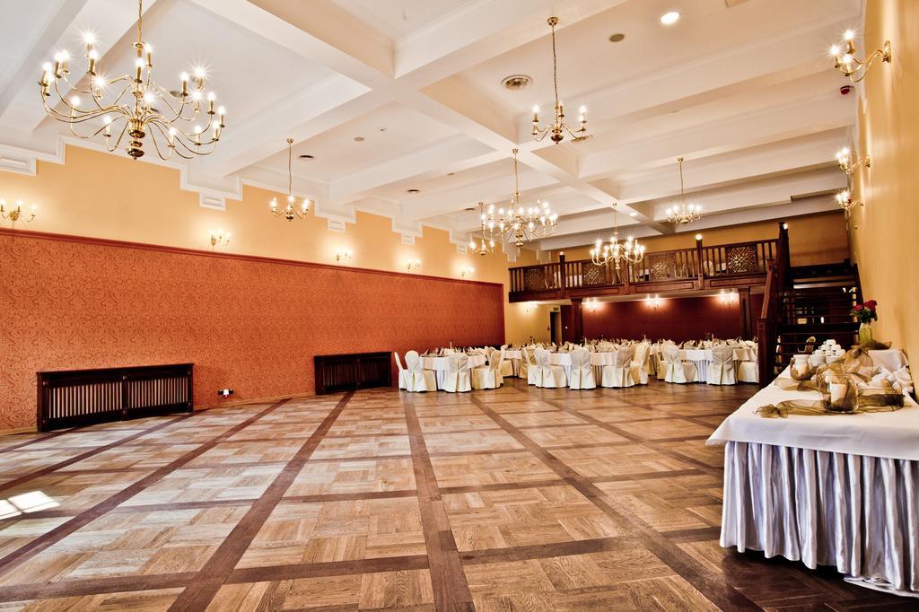 Hotel Stara Szmergielnia Bielsko-Biała Buitenkant foto